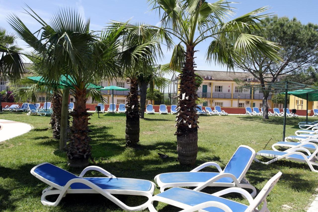 Hotel JM Jardin de la Reina Guillena Exterior foto